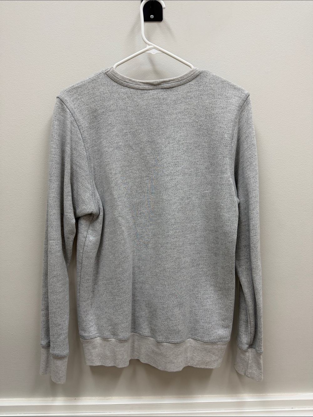 LuluSimon Studio Gray Crewneck with Easy Tiger Graphics Sz Small!! - Picture 4 of 4